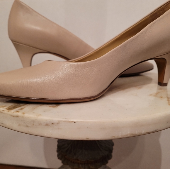 Naturalizer Beverly Pumps 8W - Picture 2 of 7